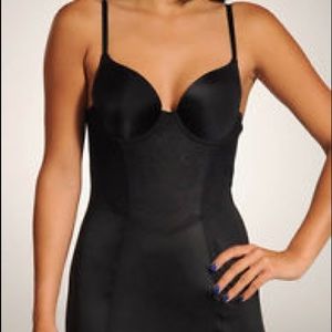 Maidenform Flexees Shapewear Firm Control Slip